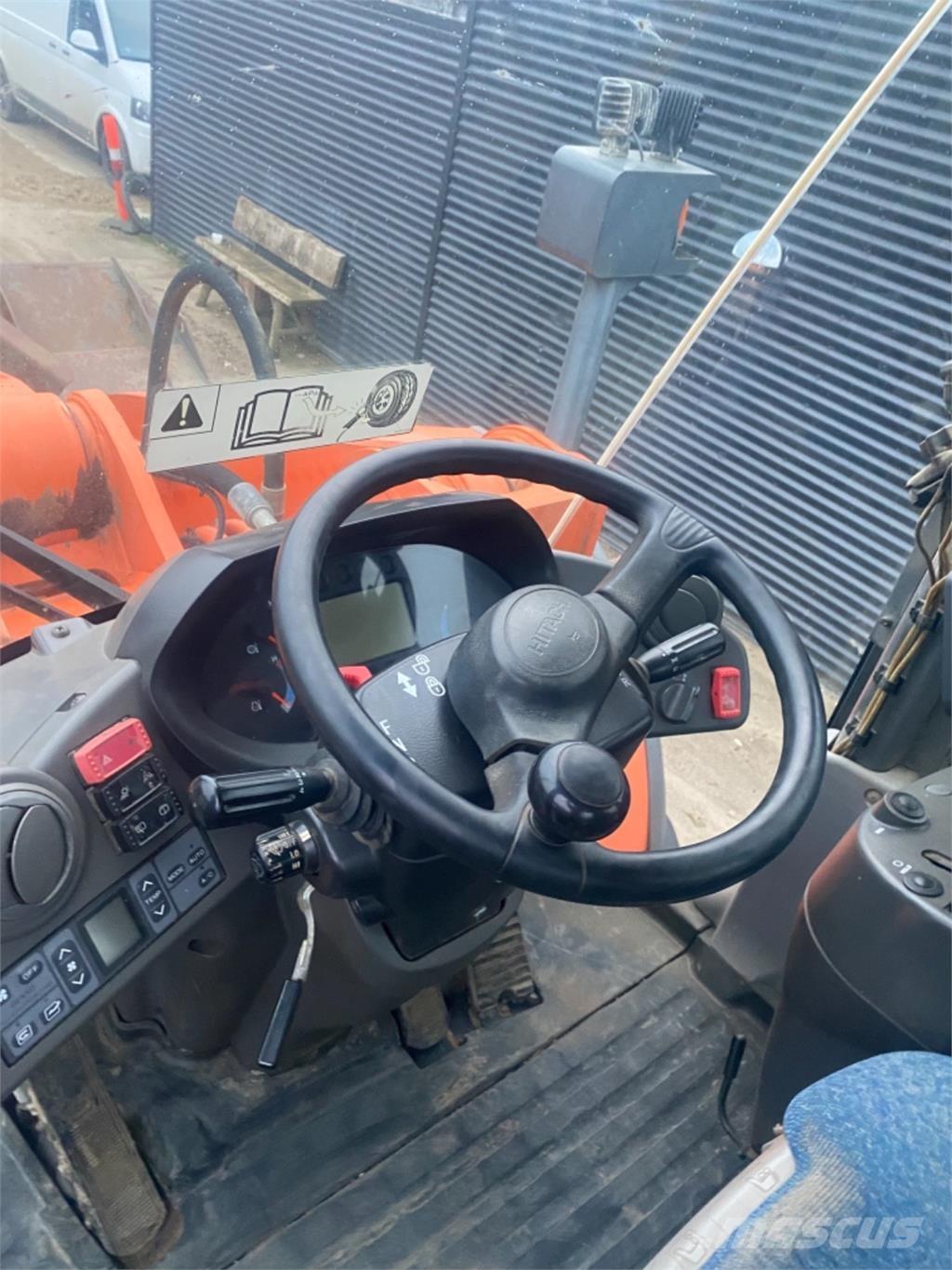 Hitachi ZW310 Tekerlekli yükleyiciler