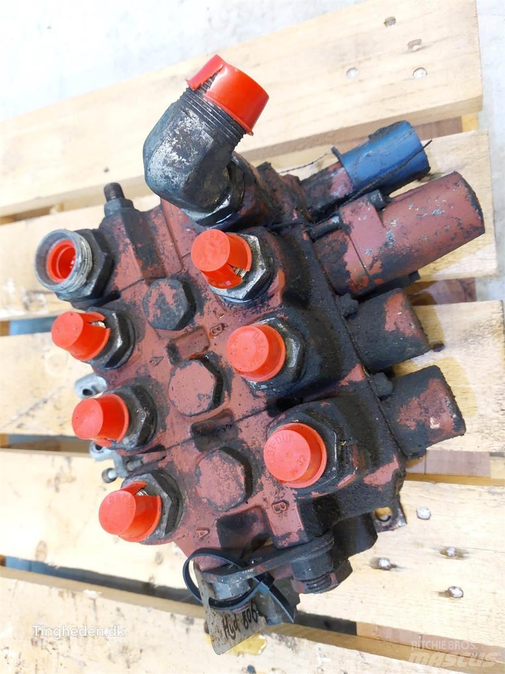 Hydrema 806 Hidrolik