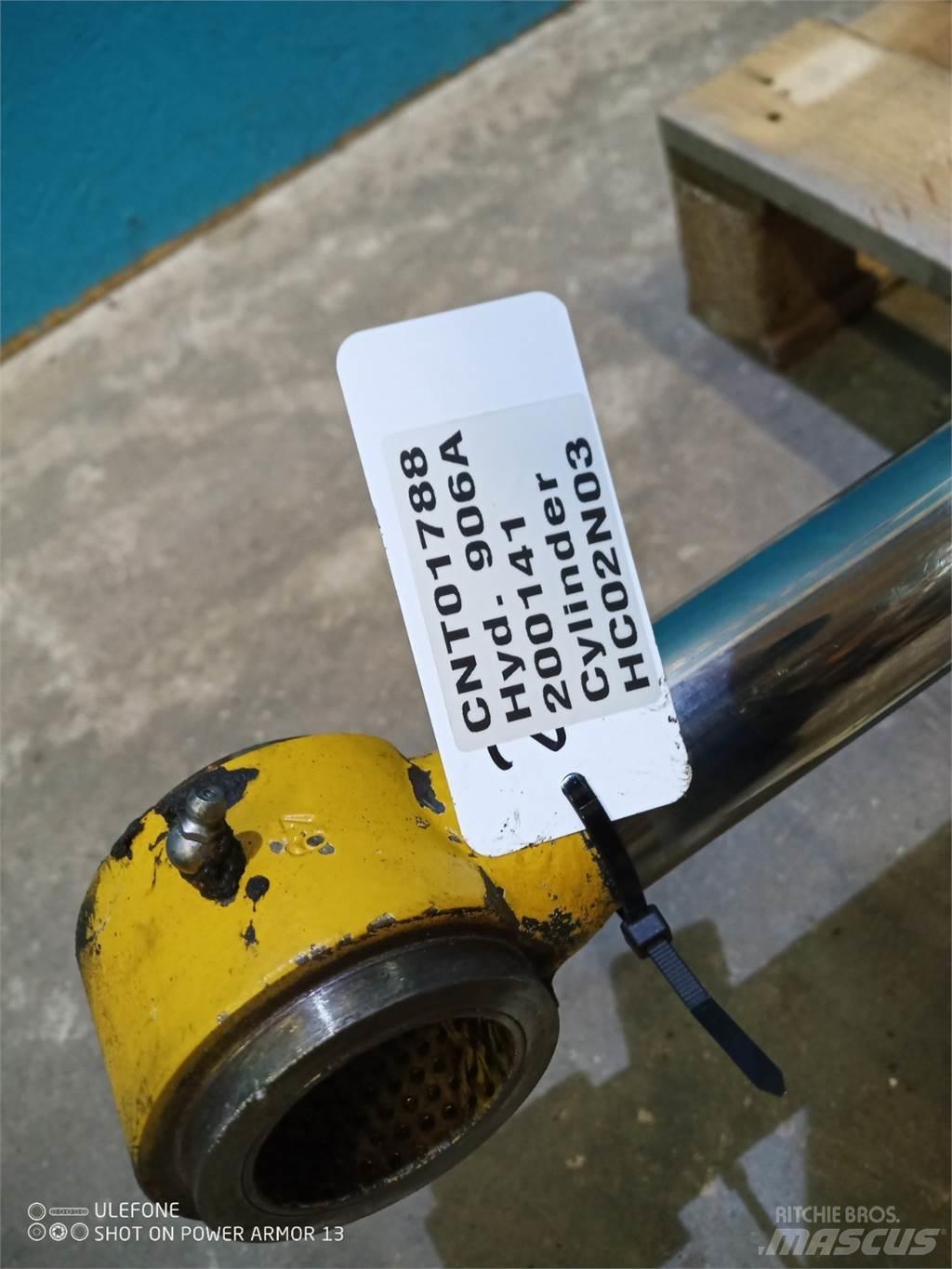 Hydrema 906A Beko kepçeleri