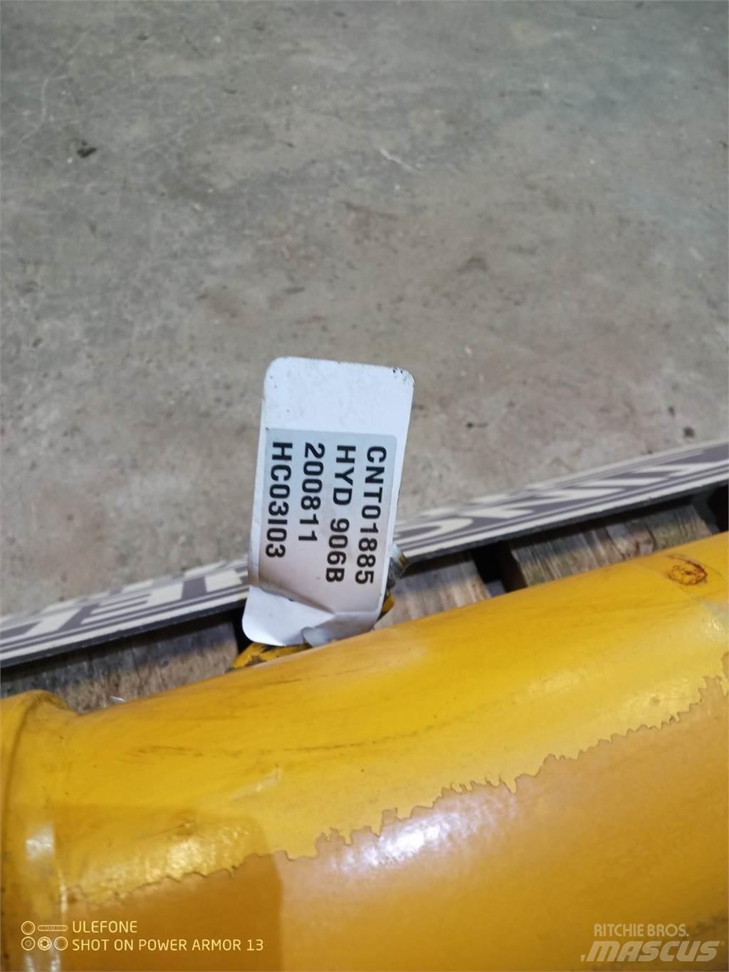 Hydrema 906B Bomlar ve kollar