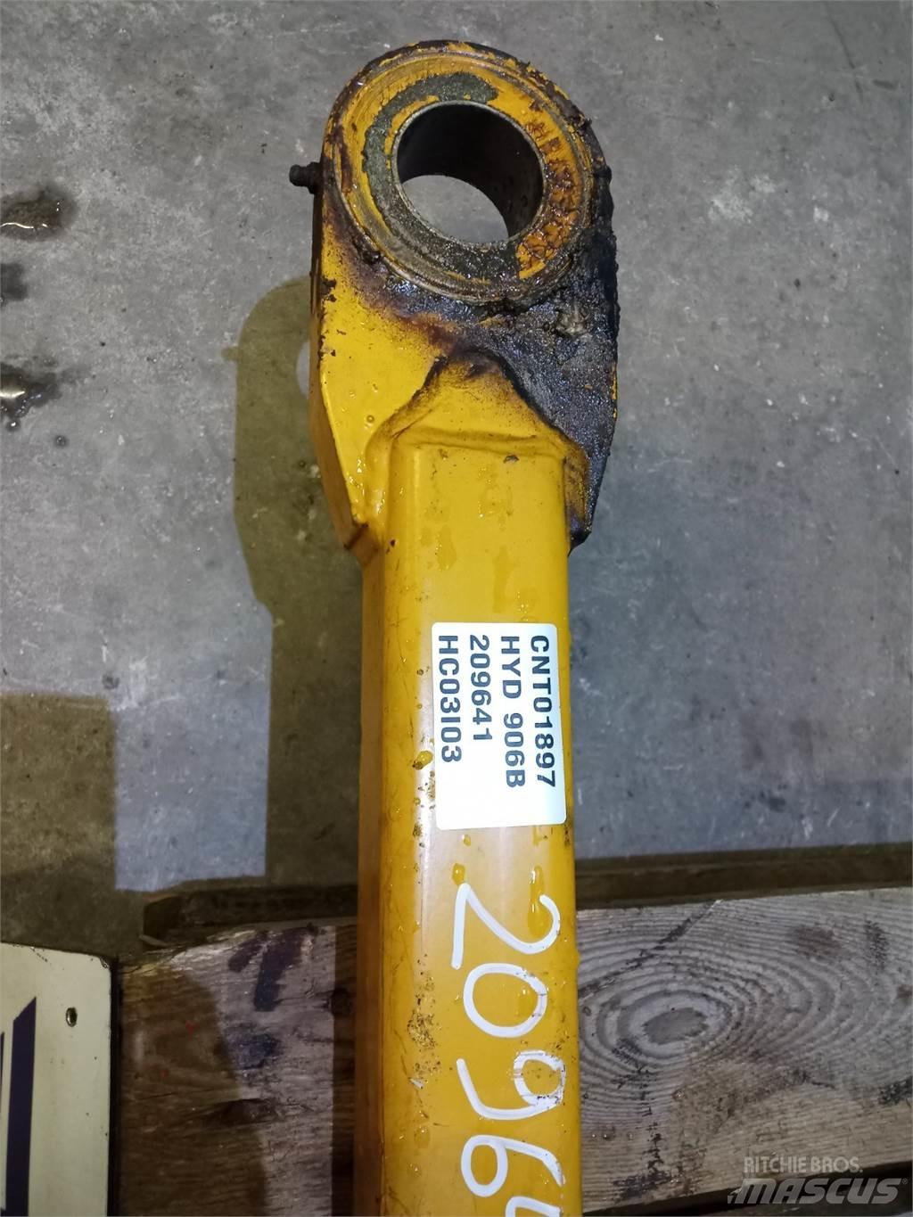 Hydrema 906B Bomlar ve kollar