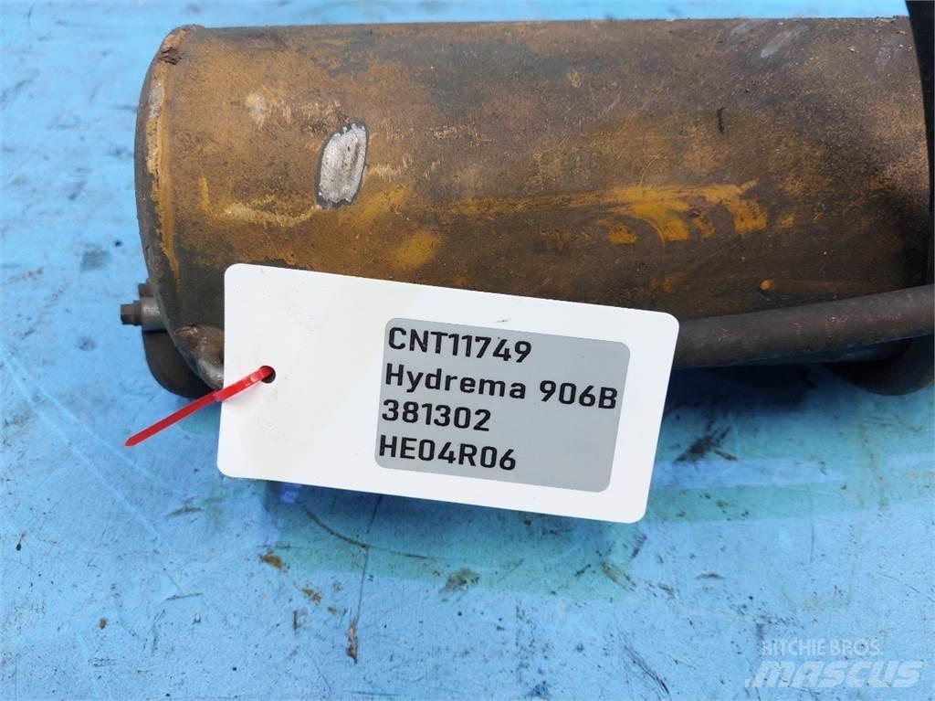 Hydrema 906B Radyatörler