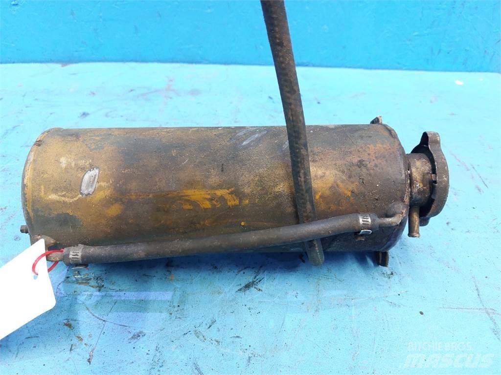Hydrema 906B Radyatörler