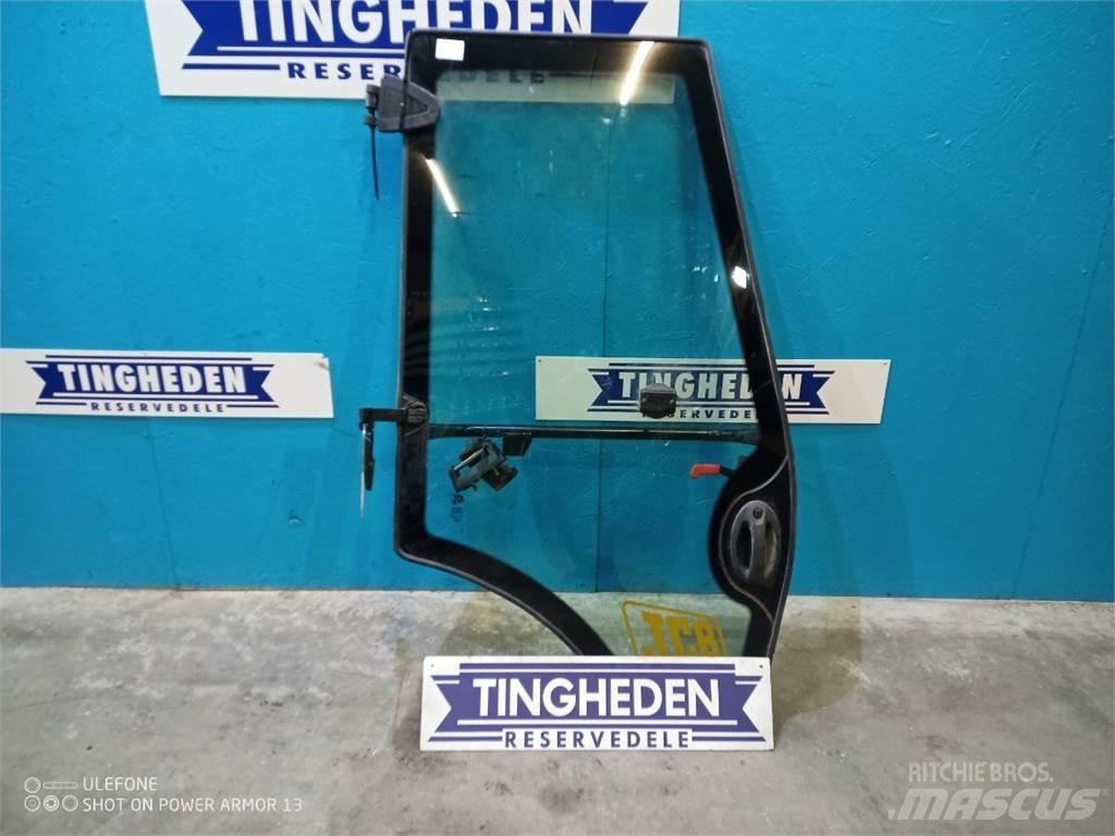 JCB 4CX Kabin