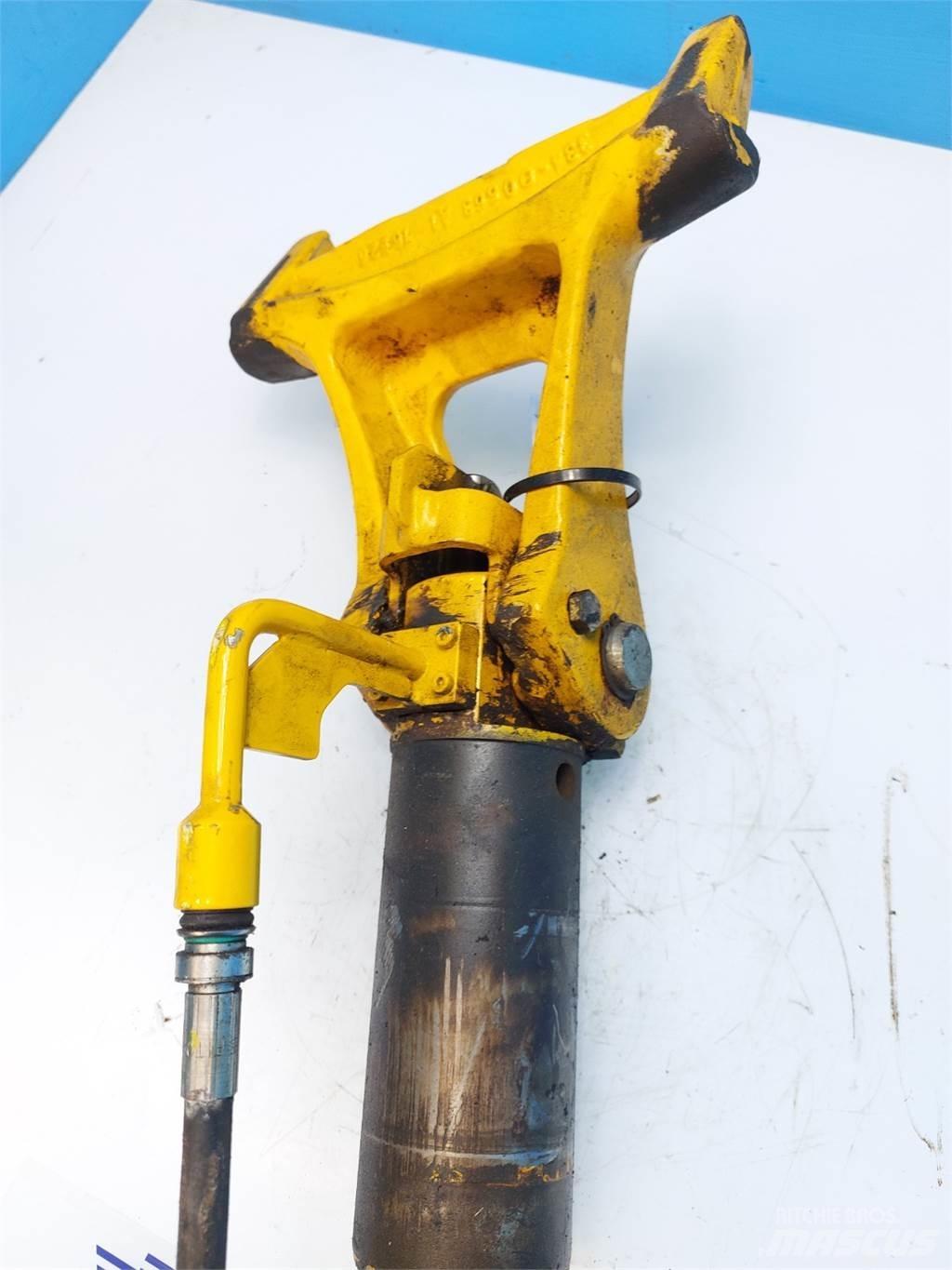 JCB 4CX Bomlar ve kollar