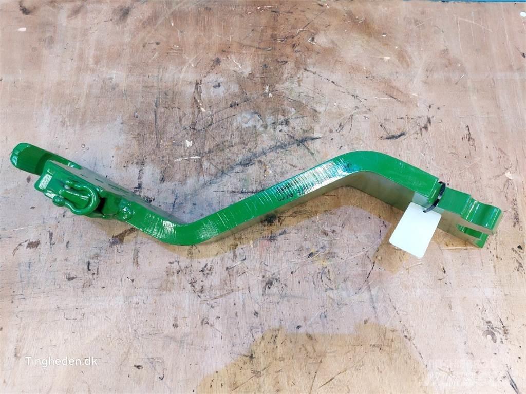 John Deere  Ön yükleyici atasmanlar