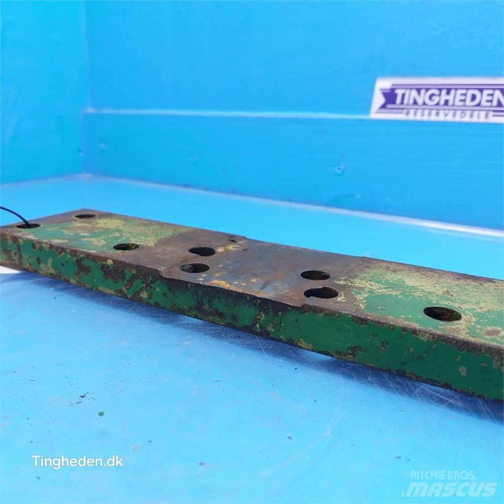 John Deere 1040 Diger traktör aksesuarlari