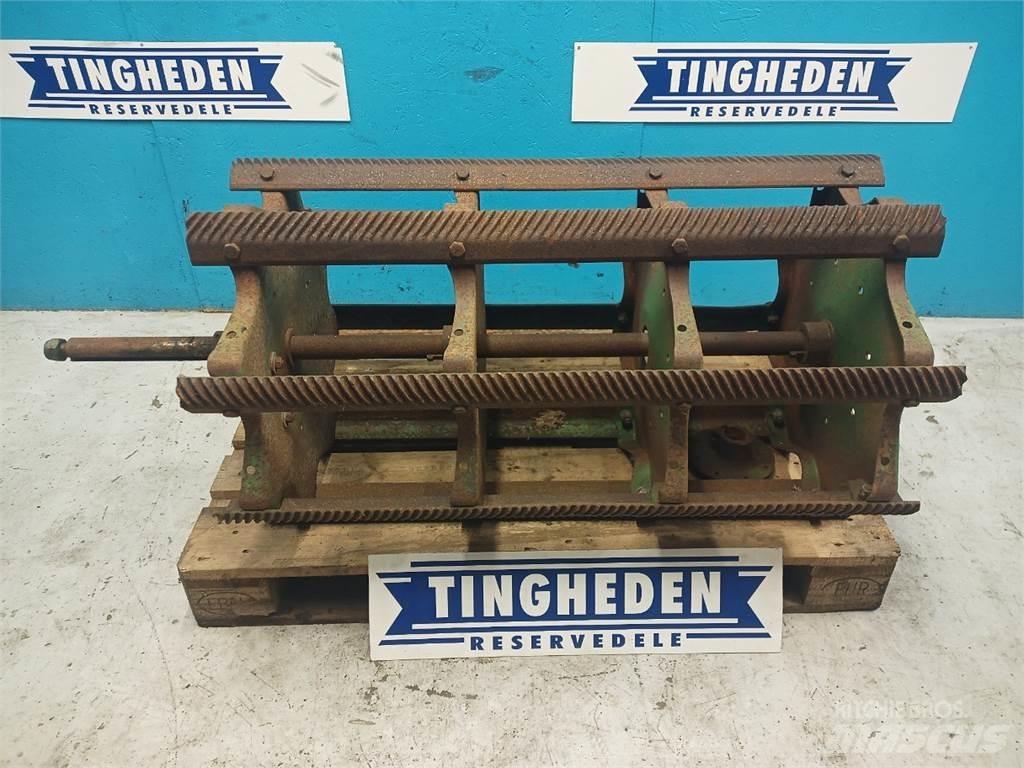 John Deere 1042 Biçerdöver aksesuarlari