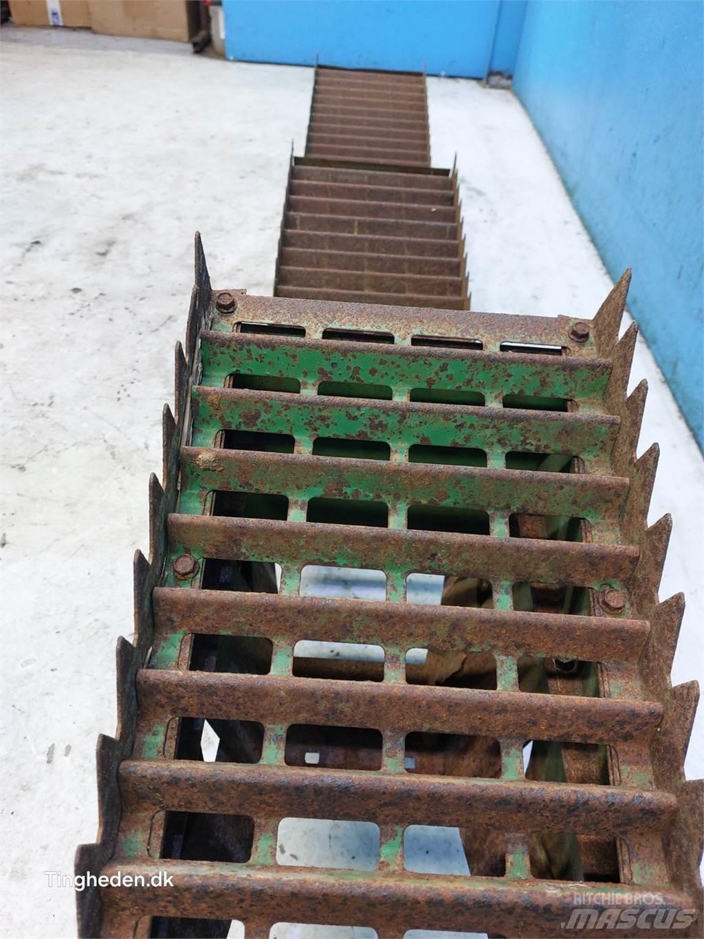 John Deere 1042 Biçerdöver aksesuarlari