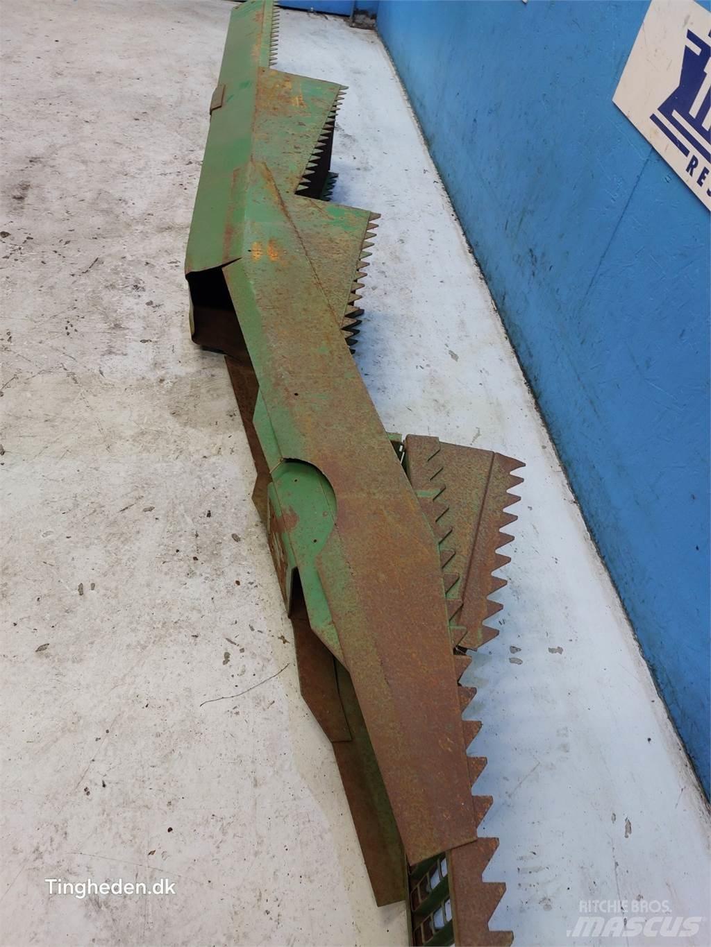 John Deere 1042 Biçerdöver aksesuarlari