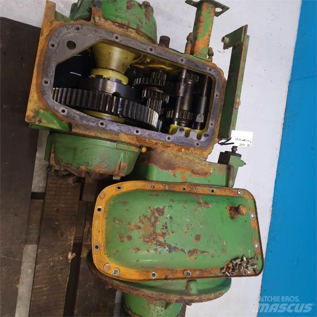 John Deere 1065 Sanzuman
