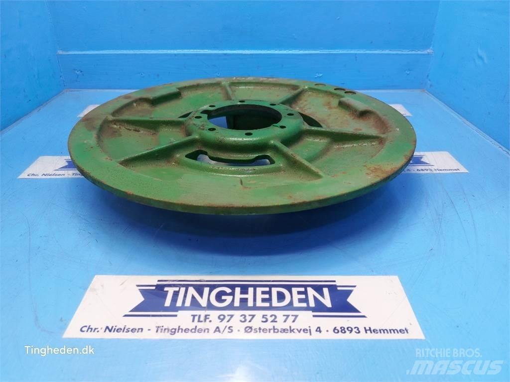 John Deere 1065 Diger tarim makinalari