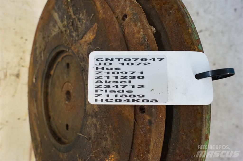 John Deere 1072 Sanzuman