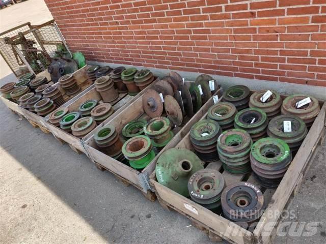 John Deere 1075 Diger tarim makinalari