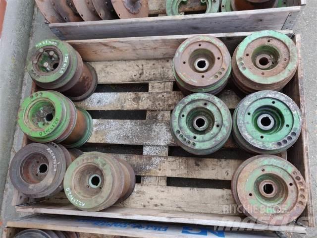 John Deere 1075 Diger tarim makinalari