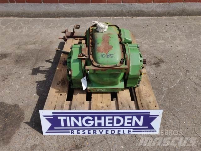 John Deere 1085 Sanzuman