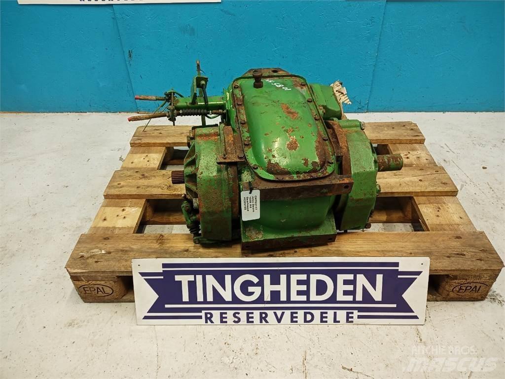 John Deere 1085 Sanzuman