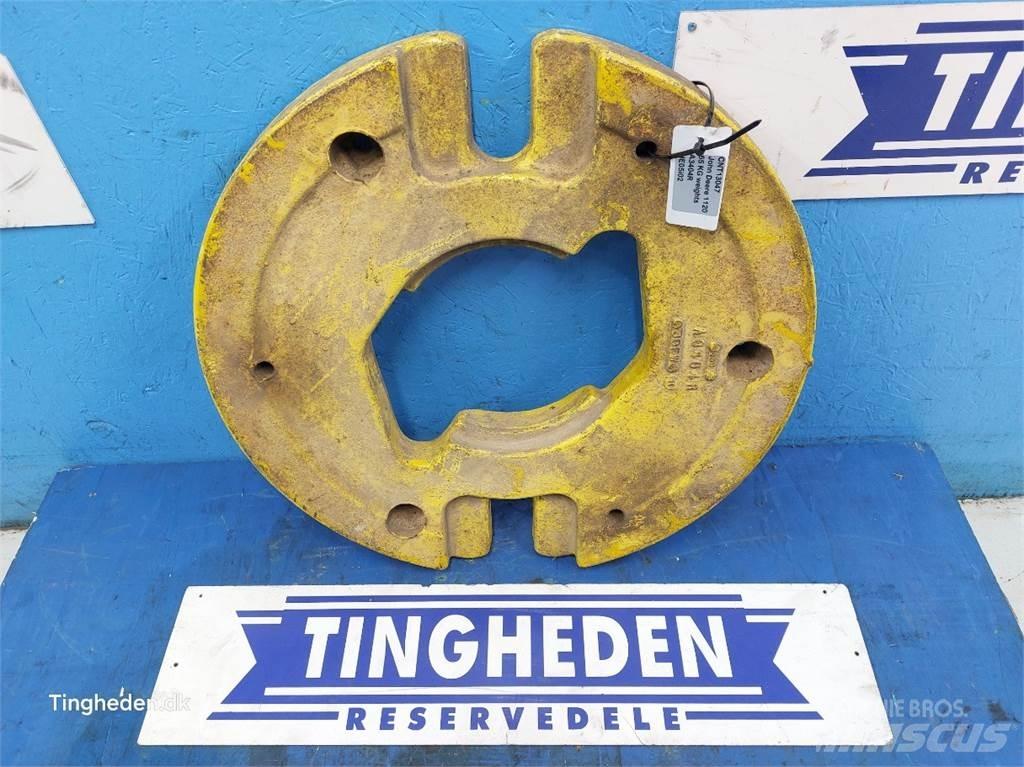 John Deere 1120 Ön ağırlıklar
