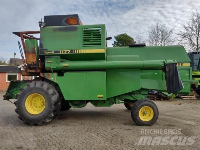 John Deere 1177 Biçerdöverler