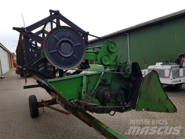 John Deere 16 Biçerdöver aksesuarlari