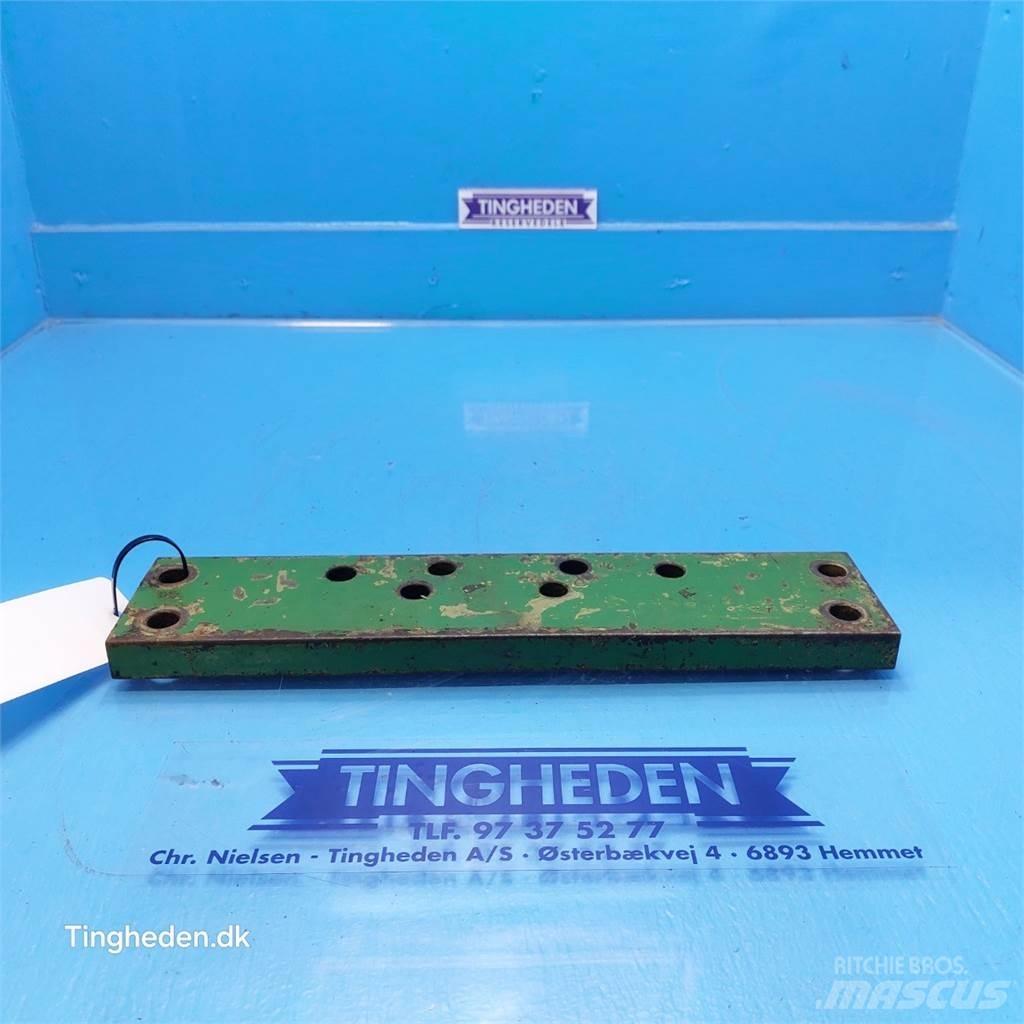 John Deere 1750 Diger traktör aksesuarlari