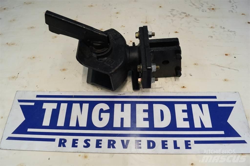 John Deere 2026R Diger traktör aksesuarlari