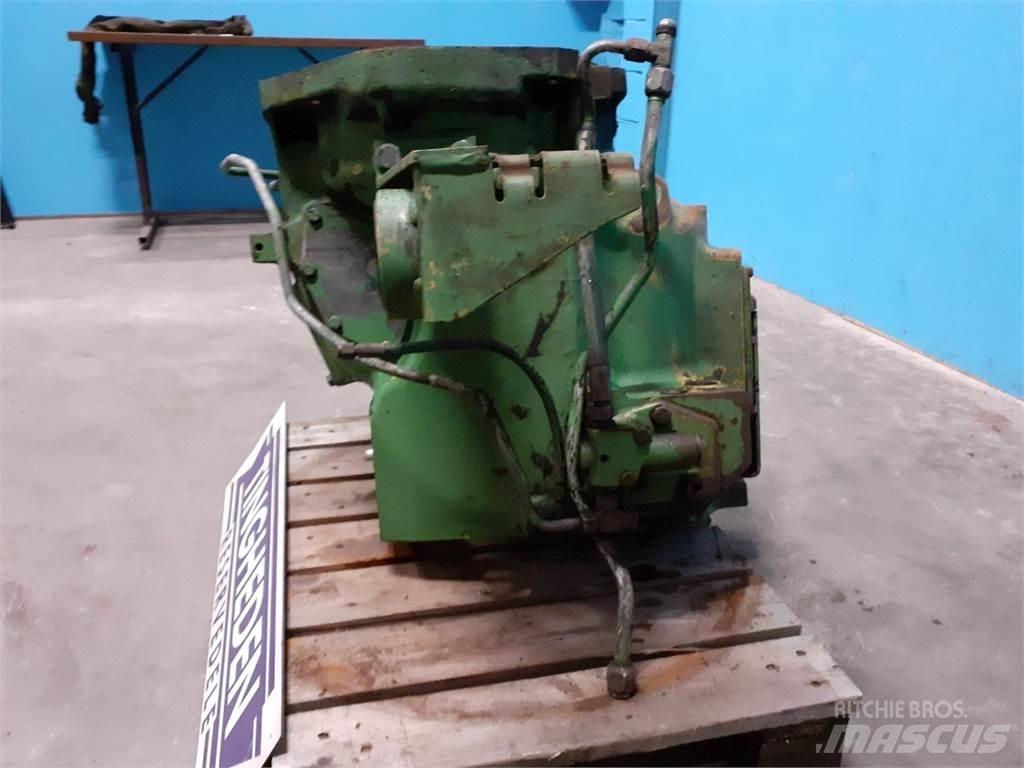John Deere 2040 Sanzuman