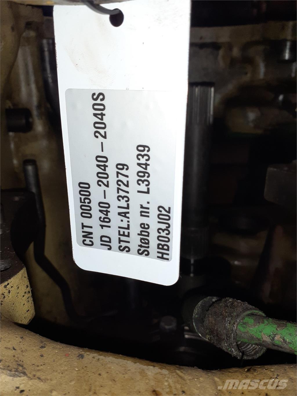 John Deere 2040 Sanzuman