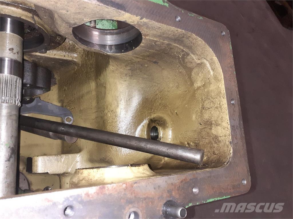 John Deere 2040 Sanzuman