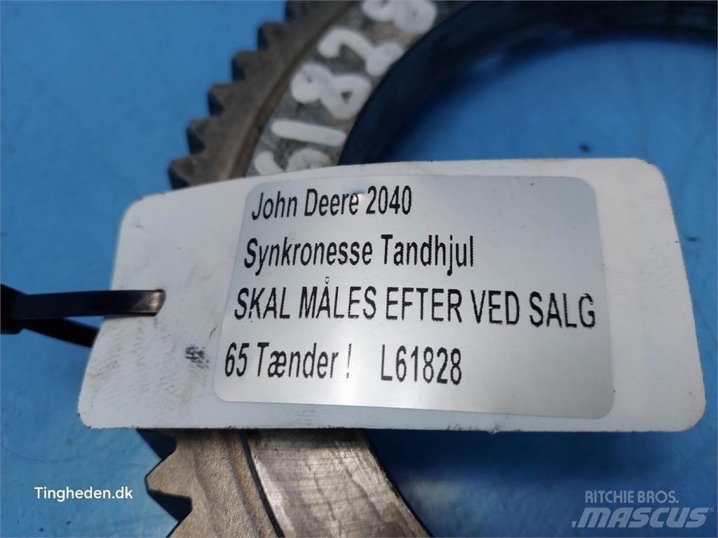 John Deere 2040 Sanzuman