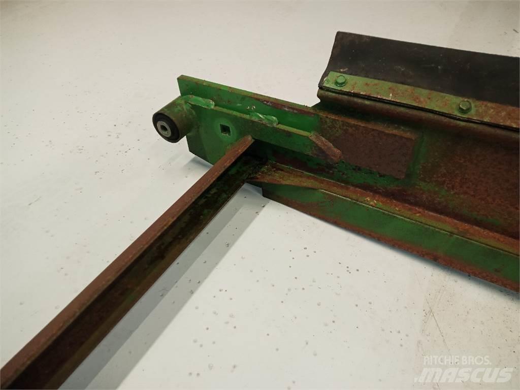 John Deere 2054 Kum ve tuz serpiciler