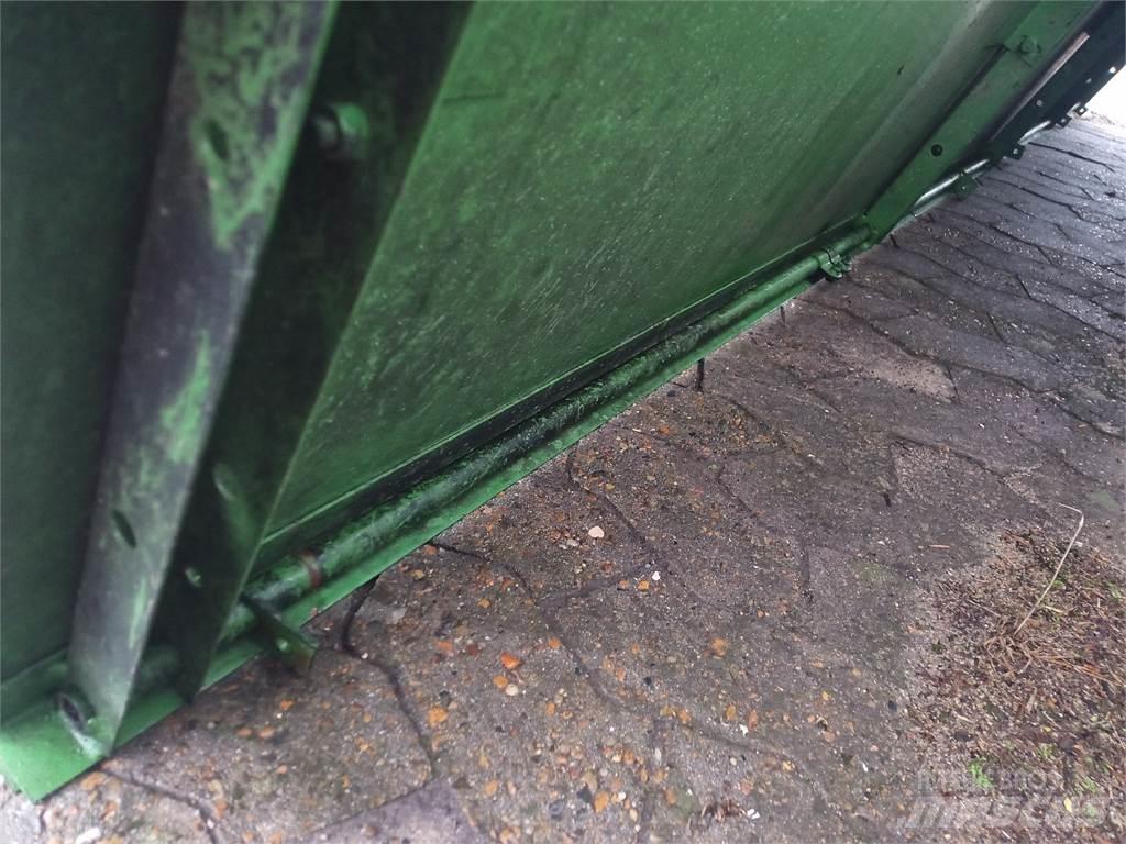 John Deere 2054 Diger tarim makinalari