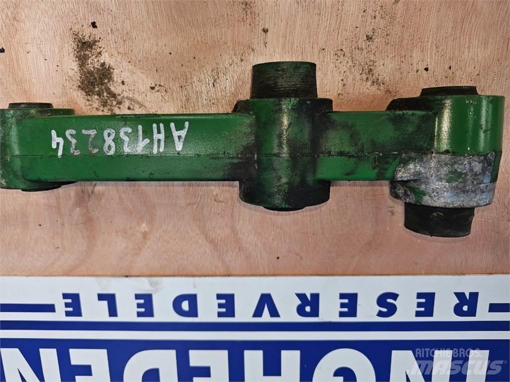 John Deere 2054 Kum ve tuz serpiciler