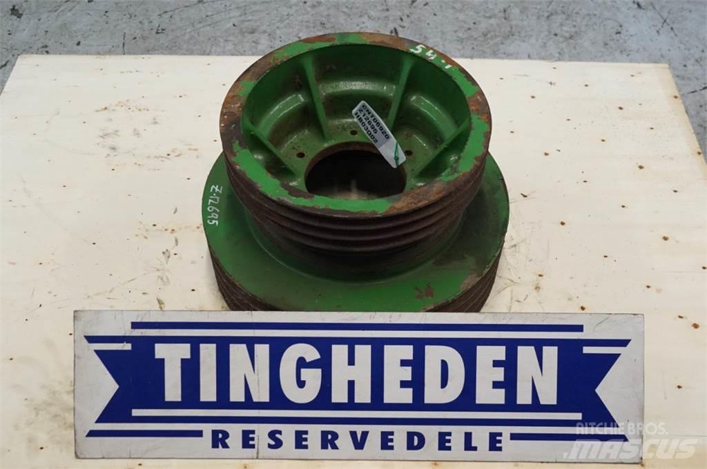 John Deere 2058 Diger tarim makinalari