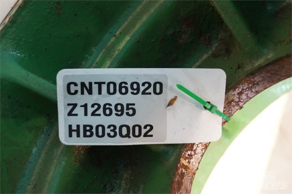 John Deere 2058 Diger tarim makinalari