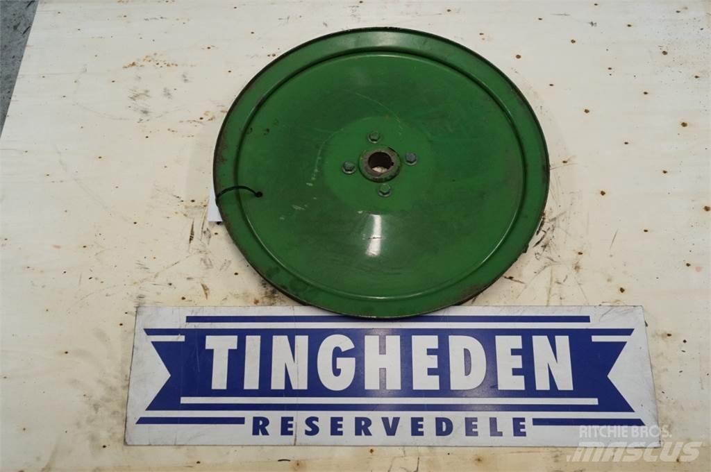 John Deere 2058 Diger tarim makinalari