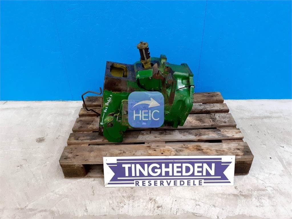 John Deere 2120 Sanzuman