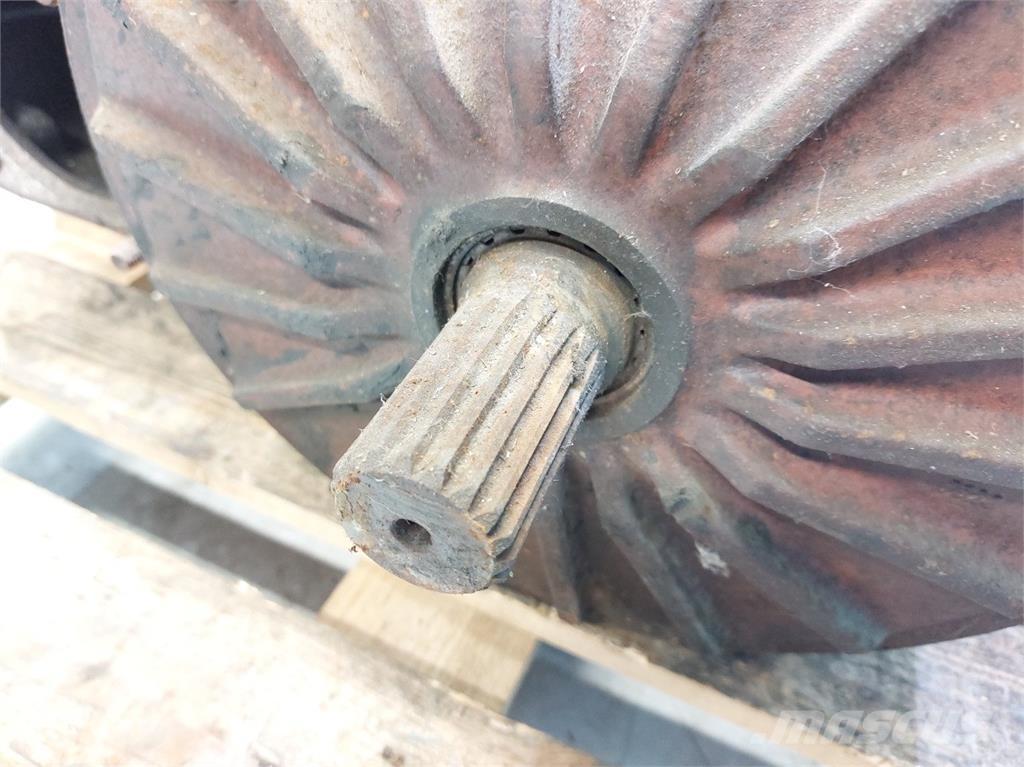 John Deere 2254 Sanzuman