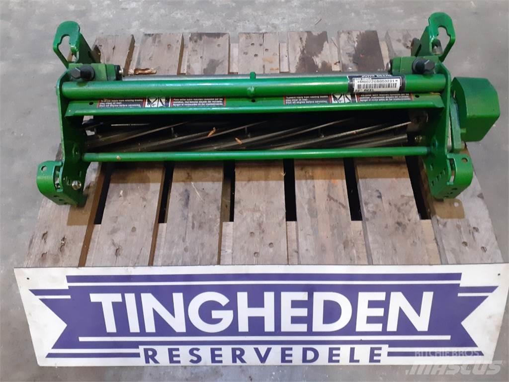 John Deere 2500 Robot çim biçme makineleri