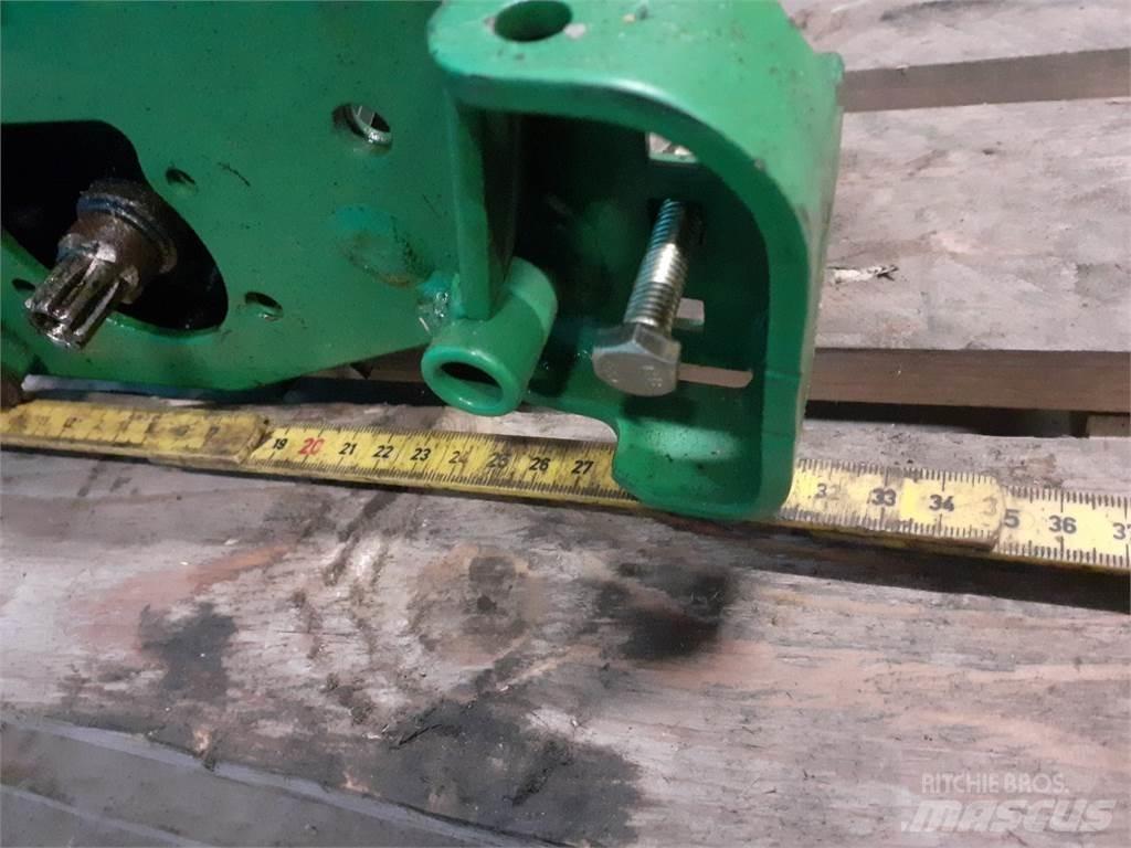 John Deere 2500 Robot çim biçme makineleri