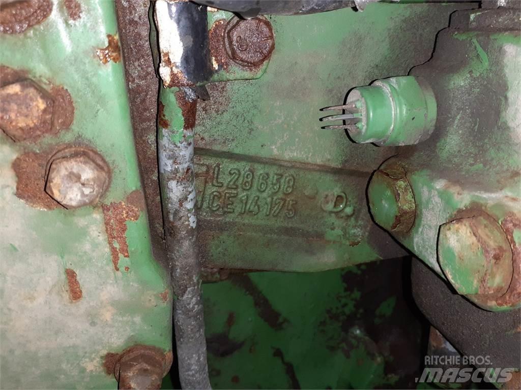 John Deere 2840 Sanzuman