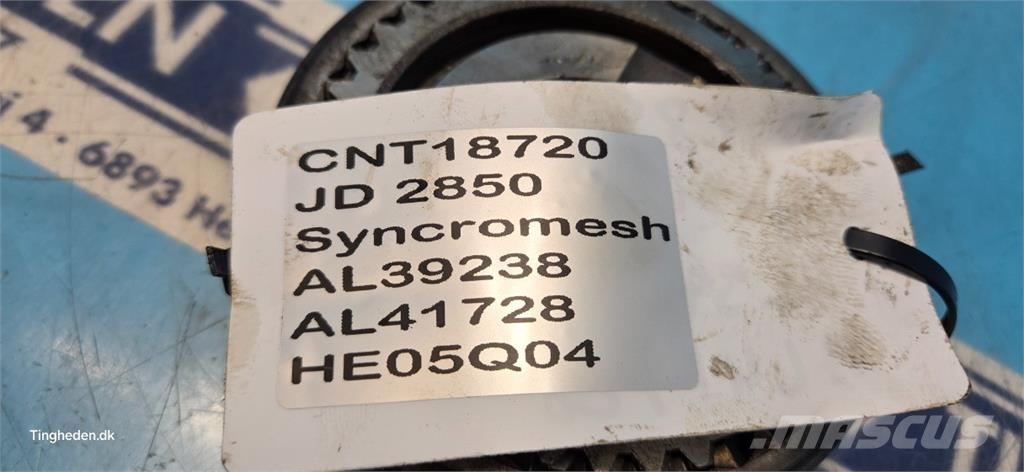 John Deere 2850 Sanzuman