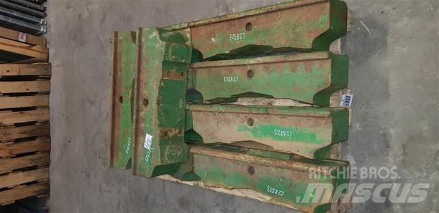 John Deere 3040 Ön ağırlıklar