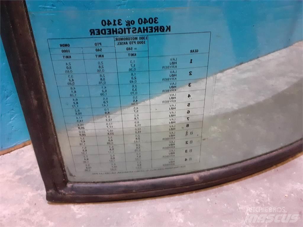 John Deere 3040 Kabin