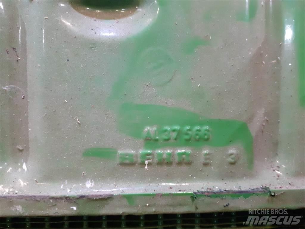 John Deere 3040 Radyatörler