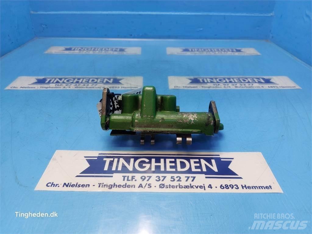 John Deere 3040 Sanzuman
