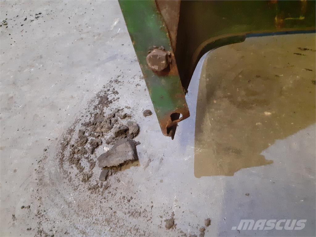 John Deere 3130 Diger traktör aksesuarlari