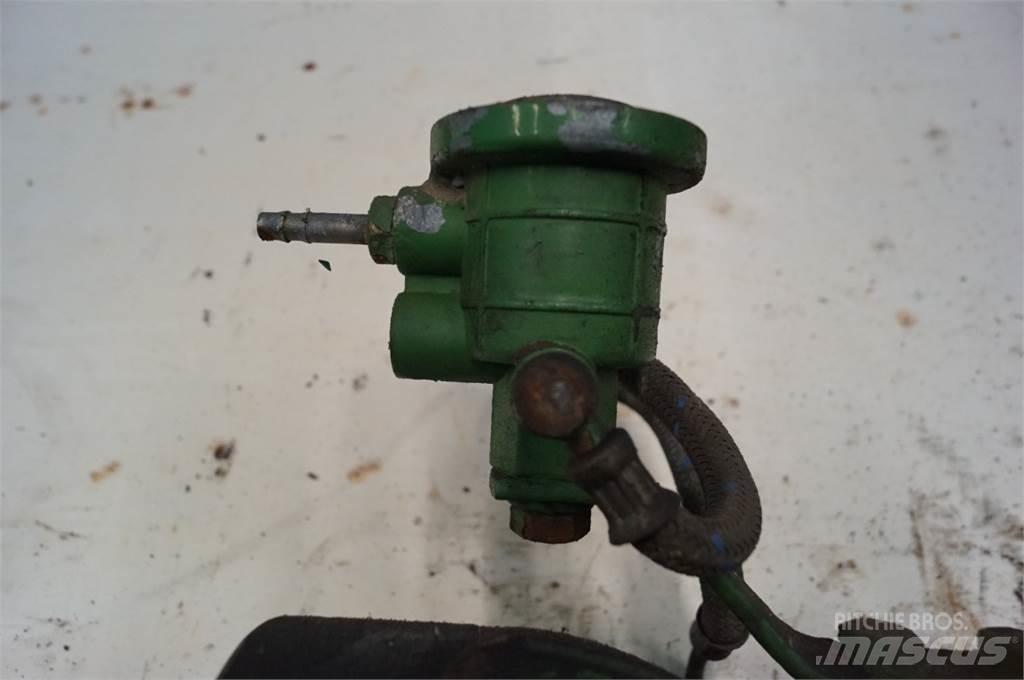 John Deere 3140 Motorlar