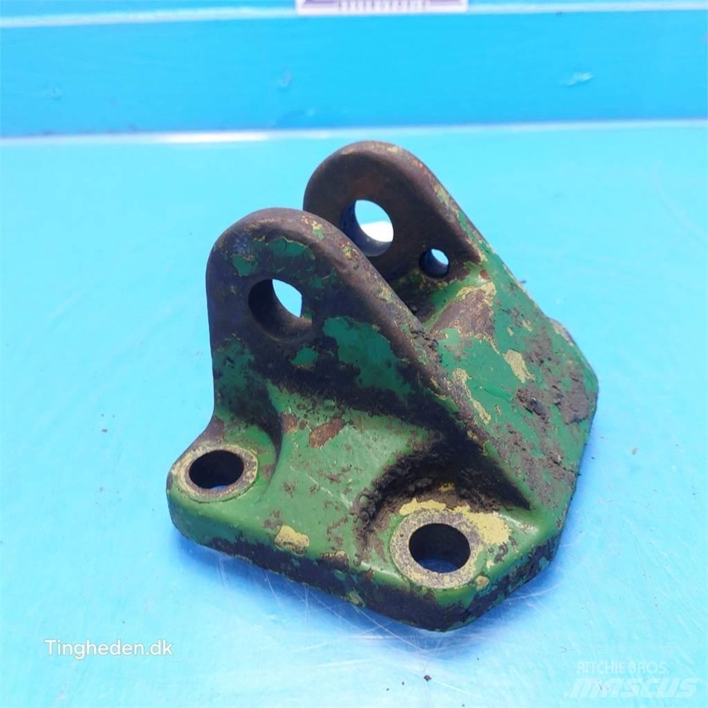 John Deere 3140 Diger traktör aksesuarlari