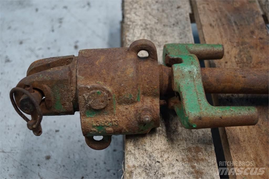 John Deere 3350 Diger traktör aksesuarlari